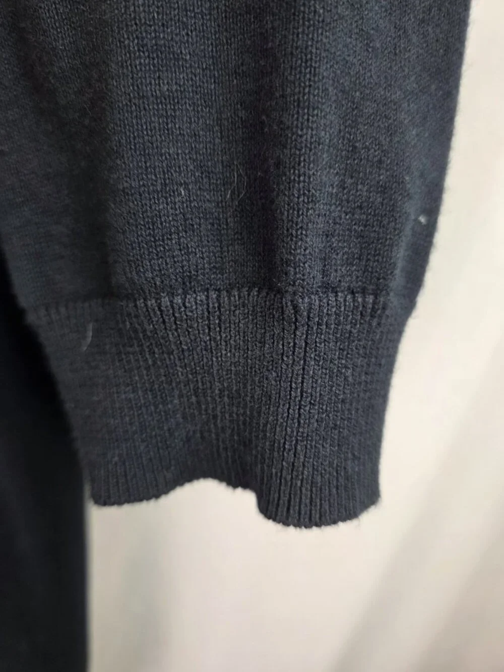 Wallin & Bros Mens Sweater Size XXL Navy Blue Cashmere Blend V-Neck Knit Top